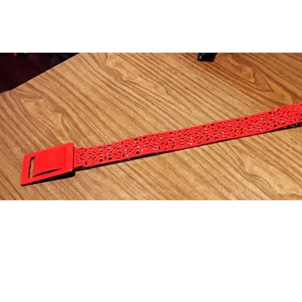 Oscar de la renta  patent red leather wide belt some damage